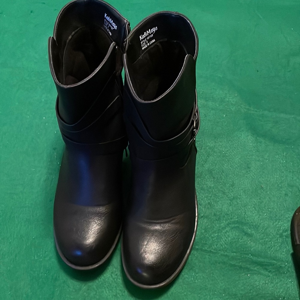 Kari Maya boots